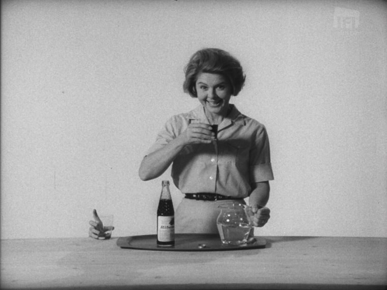 af8066_ifard201673.3_ribena_mother_and_son_mezzanine.01